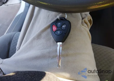 2007 Toyota Camry Le z USA, uszkodzony, nr VIN 4T1BE46K77U617114